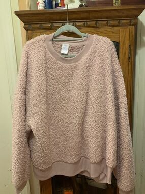 Secret Treasures Cozy Plush Women's Pink Teddy Sweatshirt